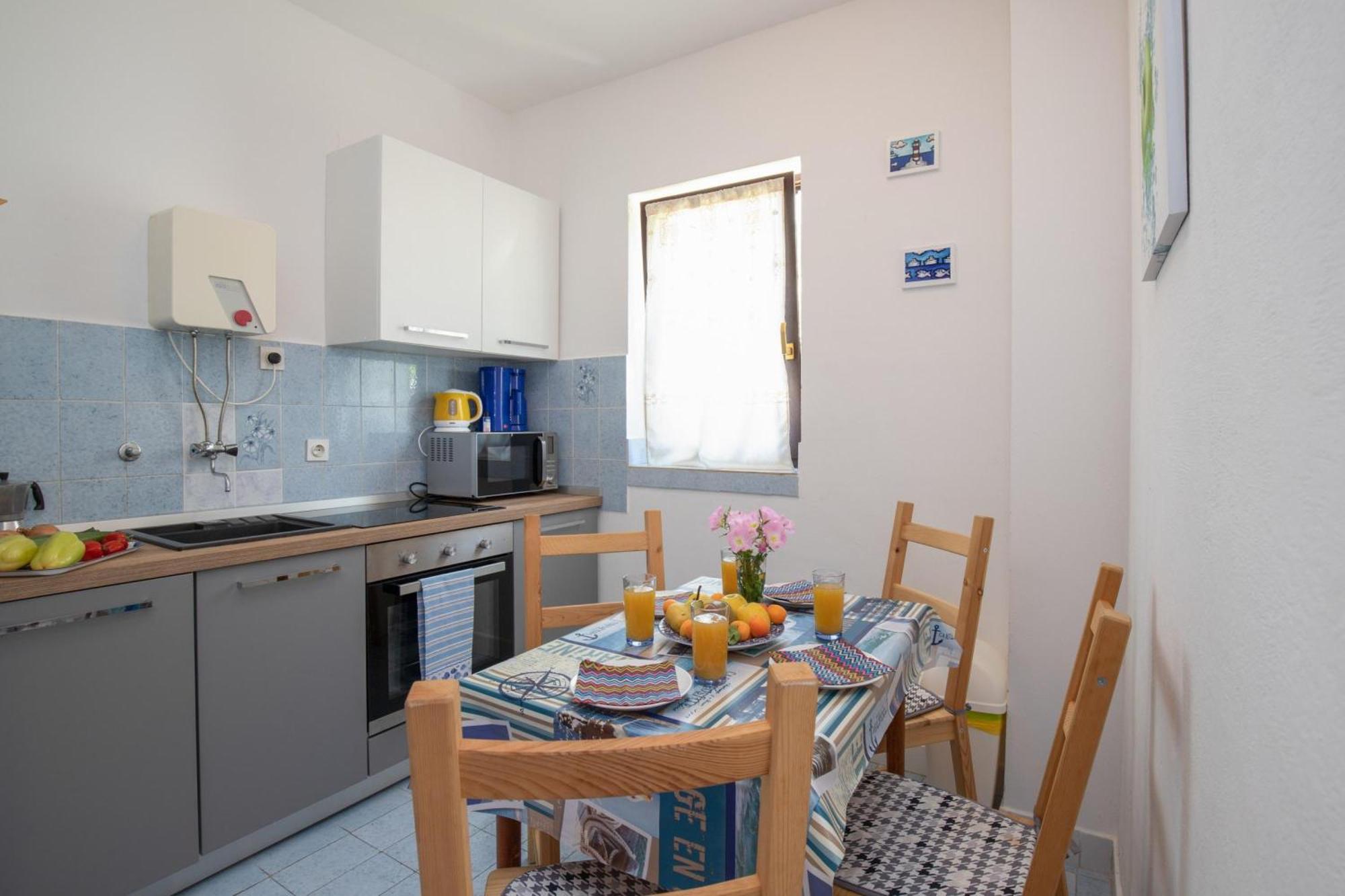 Apartments Brankica Island - Happy Rentals Vantacici Exterior photo